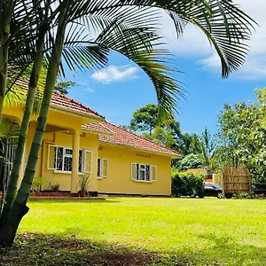  Bed & Breakfast Buutu Nest